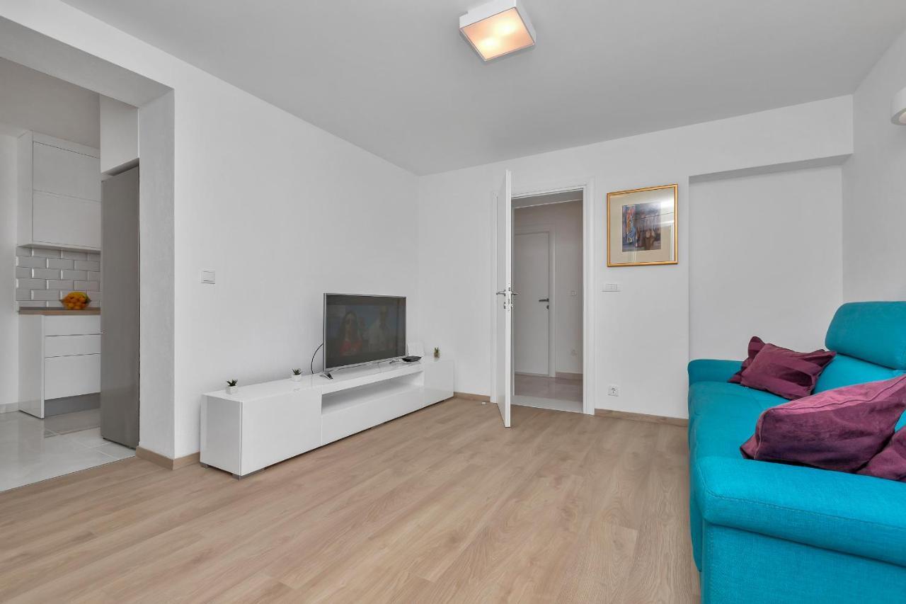 Guesthouse Lara Makarska Exterior foto